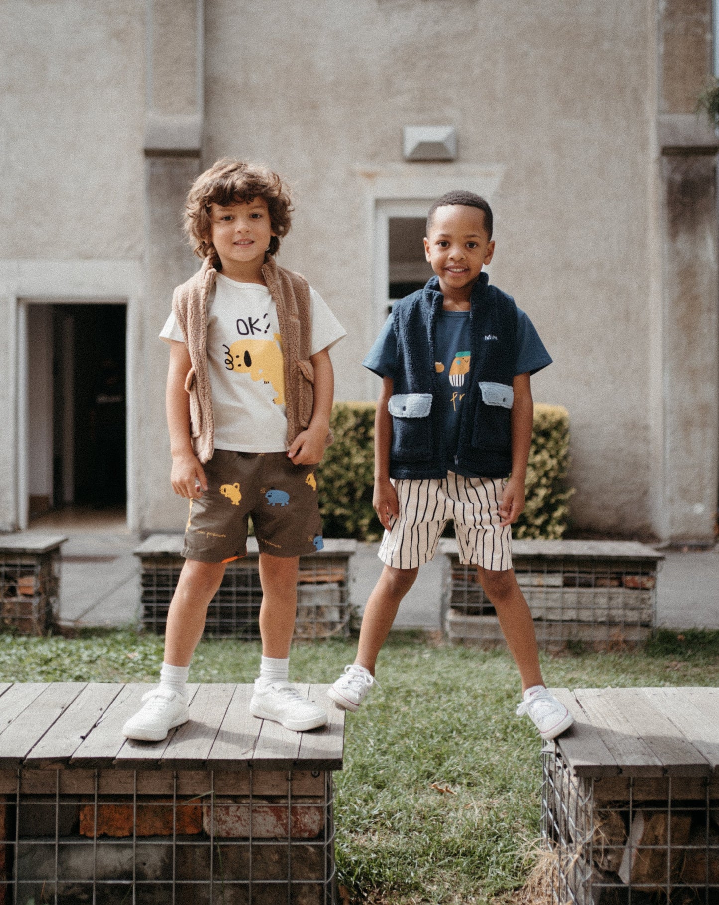 iMiN Kids Boys Knee Length Cotton Shorts Olive Monster Friends