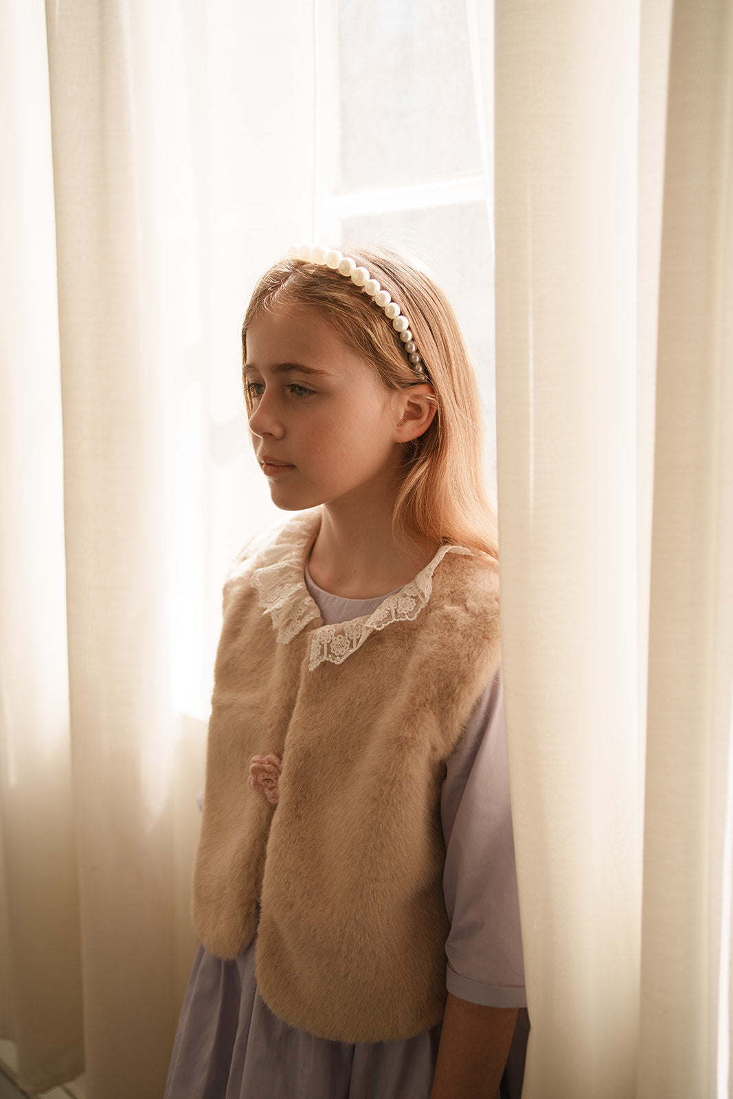 Faux Fur Vest with Lace Collar Almond