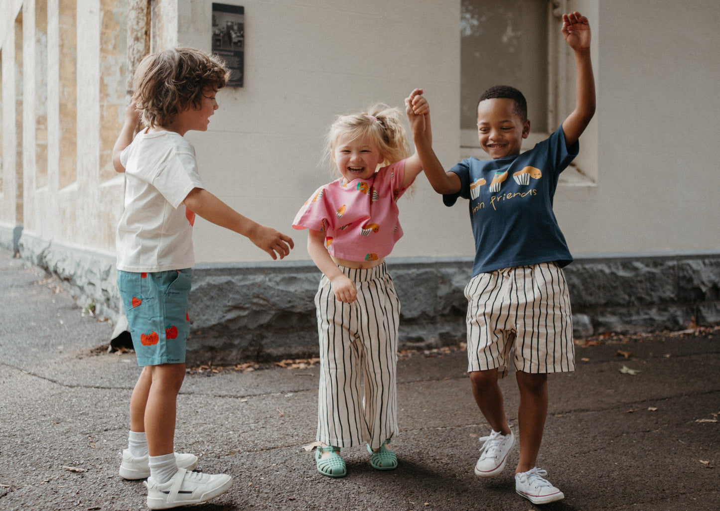iMiN Kids Boys Knee Length Cotton Shorts Vertical Striped